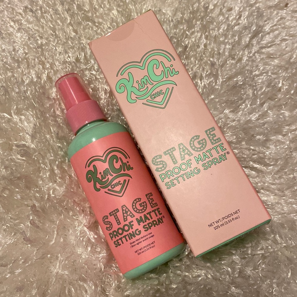 NIB Kim Chi Chic setting spray
